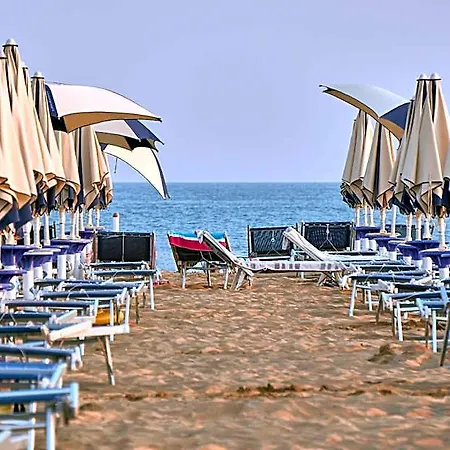 Apartamento Peaceful Flat 200m From The Sea In